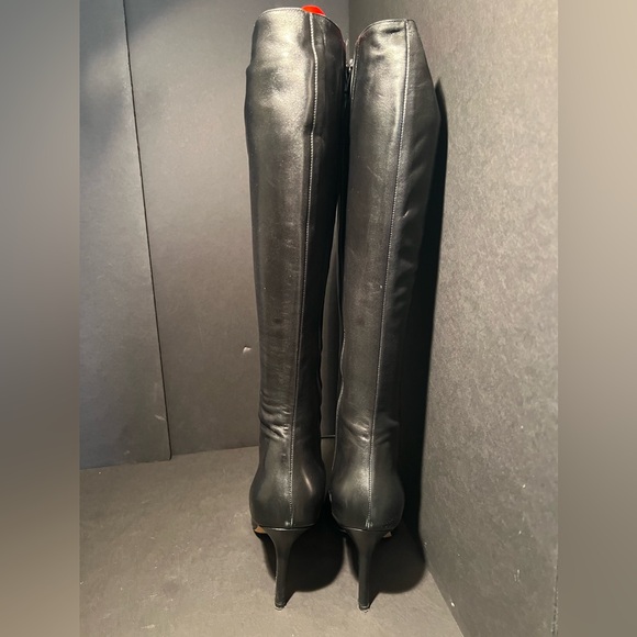 VINTAGE Isaac Mizrahi Saxton Black Leather Boot - Picture 4 of 16